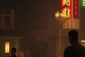 《慢火车》剧照：穿行在山谷间的绿皮车厢